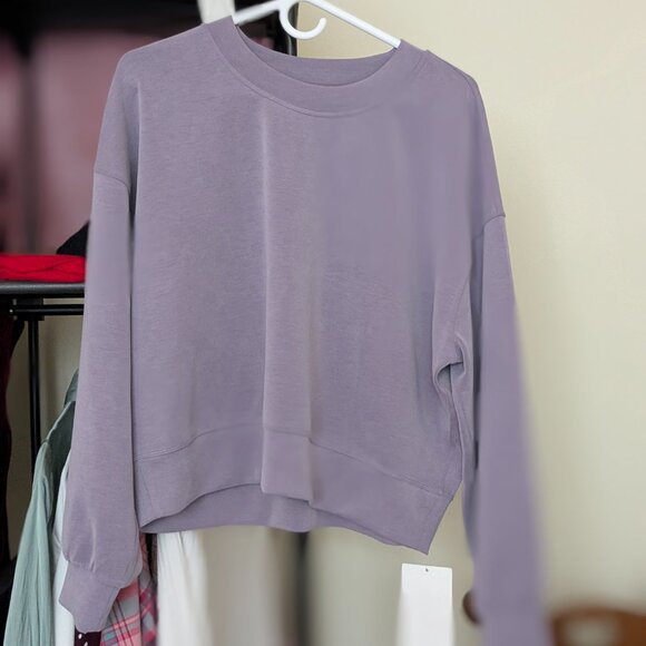 Lululemon Softstreme Crew (NWT) - Sz 8 - Picture 2 of 5